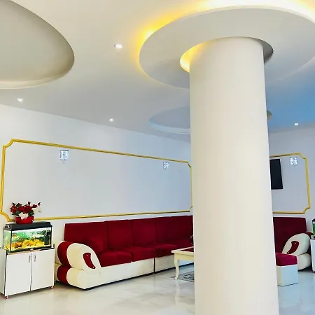 Ujvara Hotel