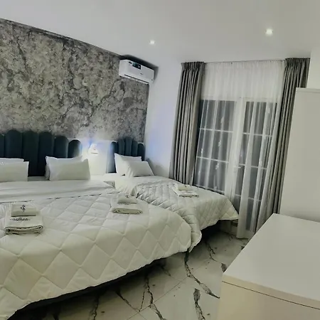 Ujvara Golem (Tirana)