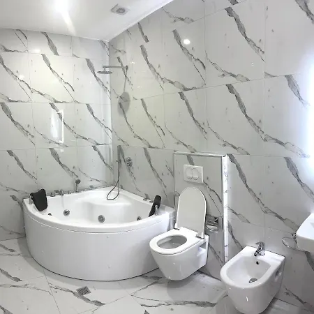 Ujvara Golem (Tirana)