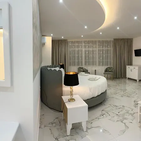 Ujvara Golem (Tirana)