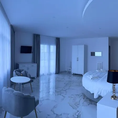 Hotel Ujvara 4*