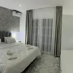 Ujvara 4* Golem (Tirana)