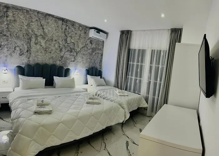 Ujvara Golem (Tirana)