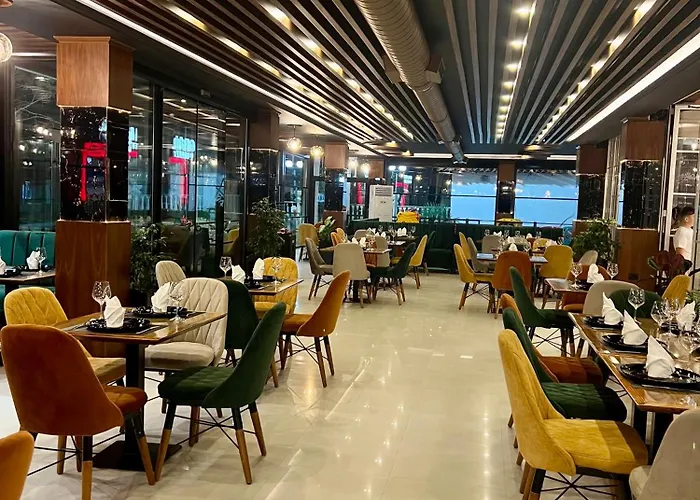 Ujvara 4* Golem (Tirana)